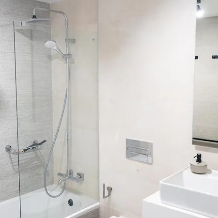 Beautiful Modern Town House - Eden * El Faro