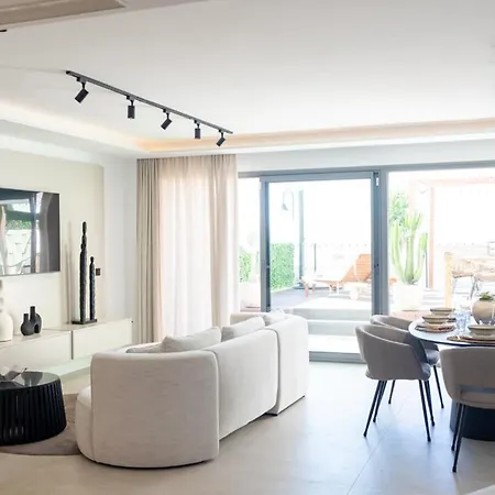 Beautiful Modern Town House - Eden El Faro