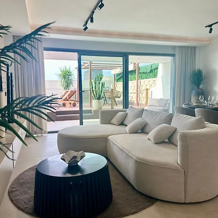 Beautiful Modern Town House - Eden El Faro